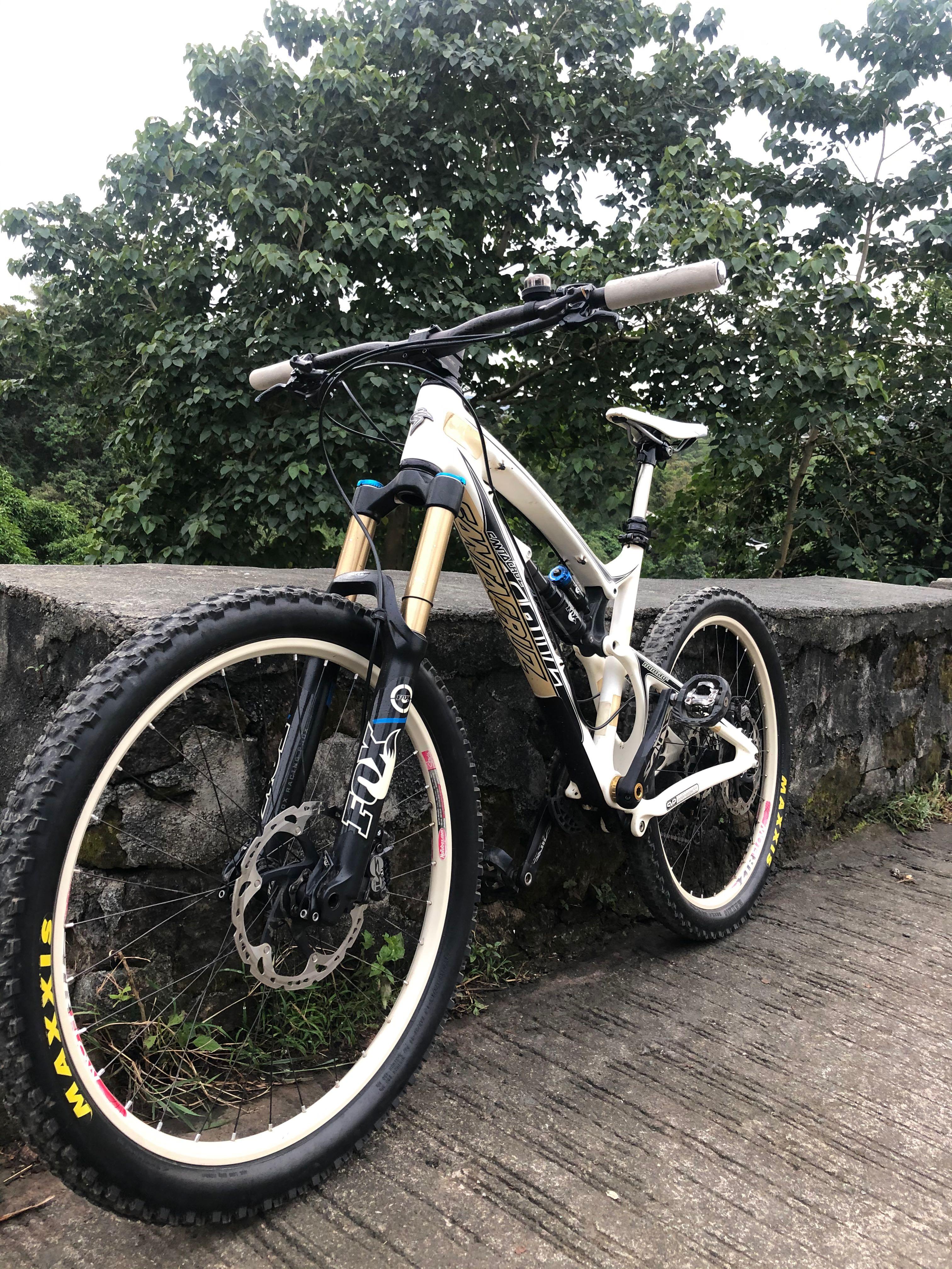 santa cruz nomad carbon 26