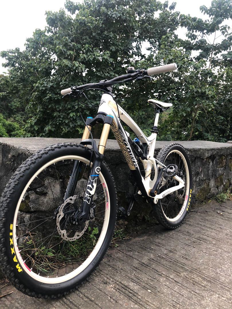 santa cruz carbon full suspension