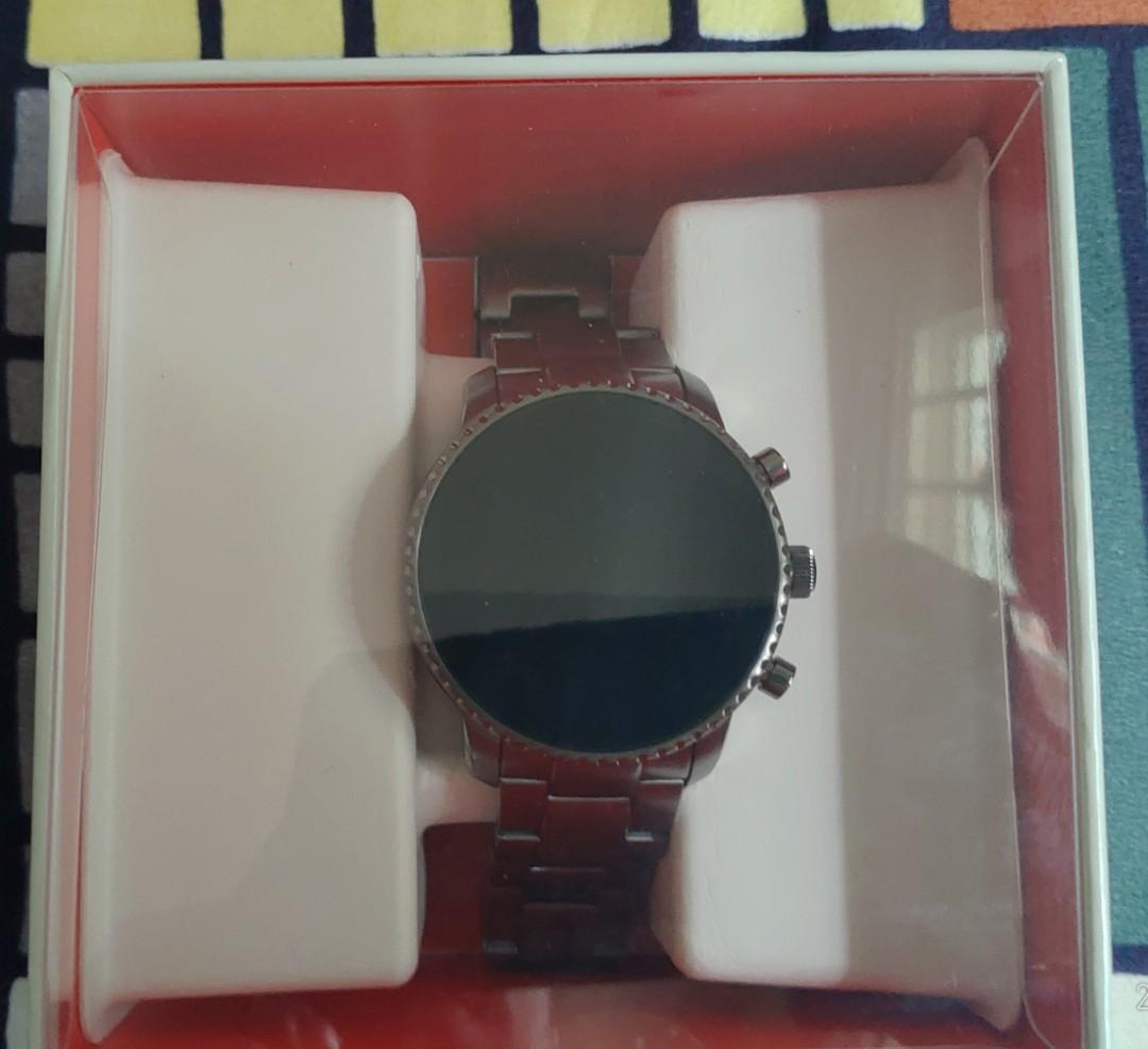 Smartwatch fossil explorist hr on sale smoke stainless steel ftw4012