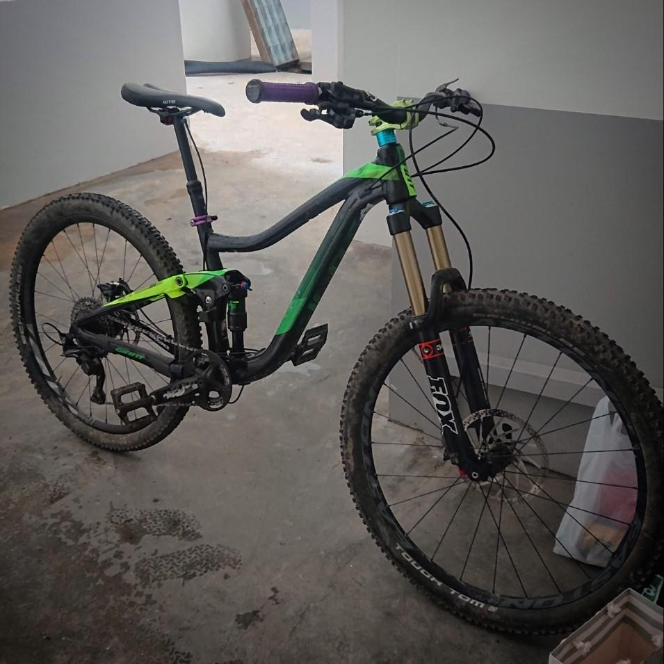 Giant store trance 650b