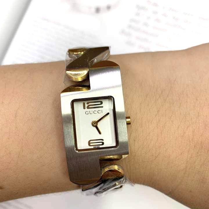 GUCCI TWISTED AUTHENTIC WATCH Women s Fashion Watches Accessories Watches on Carousell
