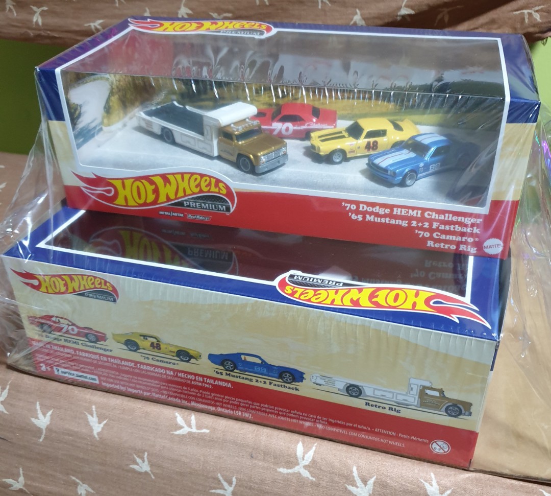 [In Stock] HOT WHEELS PREMIUM GARAGE COLLECTOR SET PONY WARS, Toys