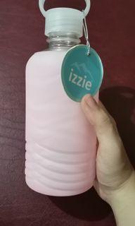 Izzie water bottle
