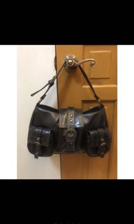 (Category: ) located in . Submitted by amarach (Listing ID 1071285515, Image 1). Description: .