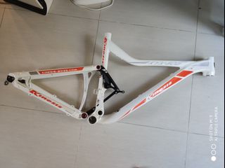（分類：）位於 。 由 cheungth_03 提交（商品編號 1071181946，圖片 1）。簡介： 。