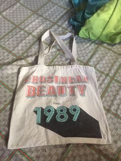 (Category: ) located in . Submitted by ms.lee87 (Listing ID 1071196521, Image 1). Description: .