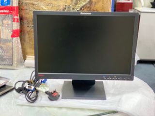 （分類：）位於 。 由 annieksk 提交（商品編號 1071279741，圖片 1）。簡介： 。