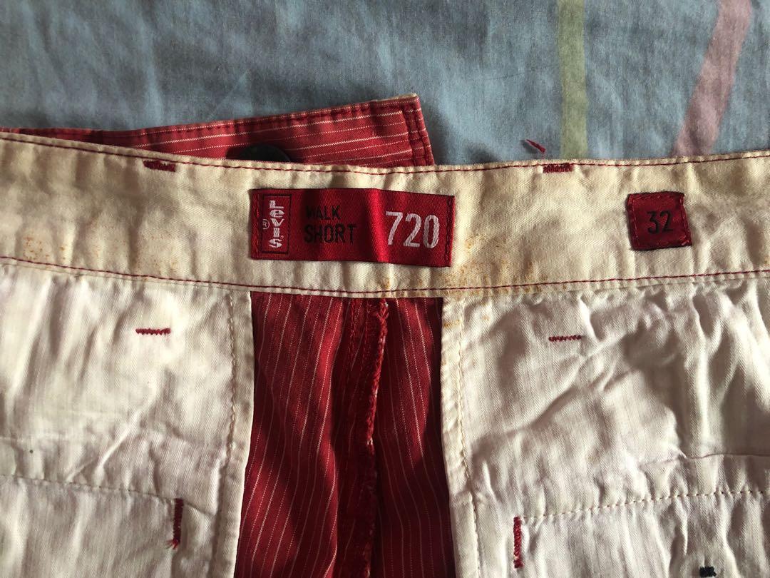 Levis walk cheap short