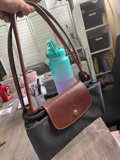(Category: ) located in . Submitted by kat.espano (Listing ID 1071235488, Image 1). Description: .