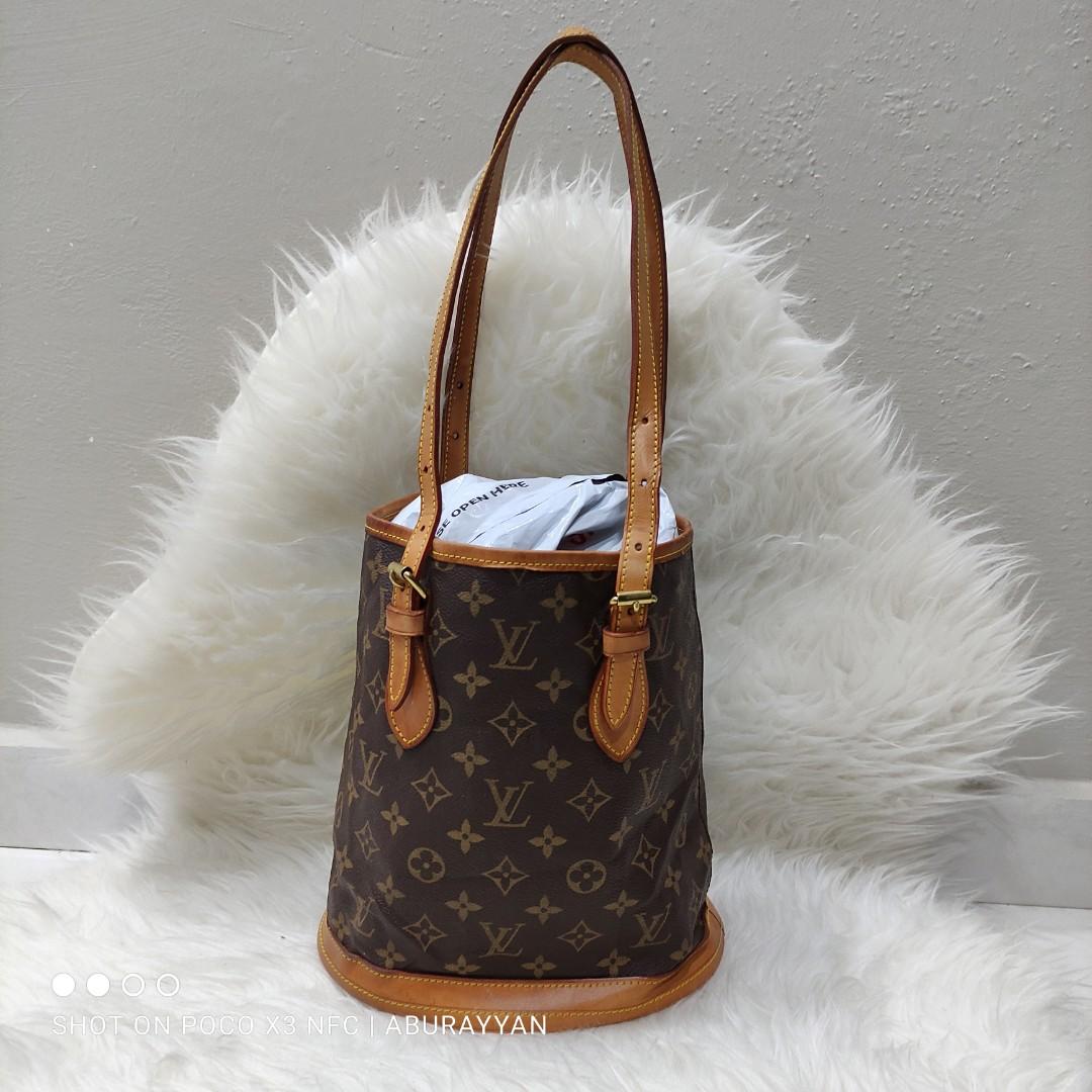 Lv bucket shop bag pm