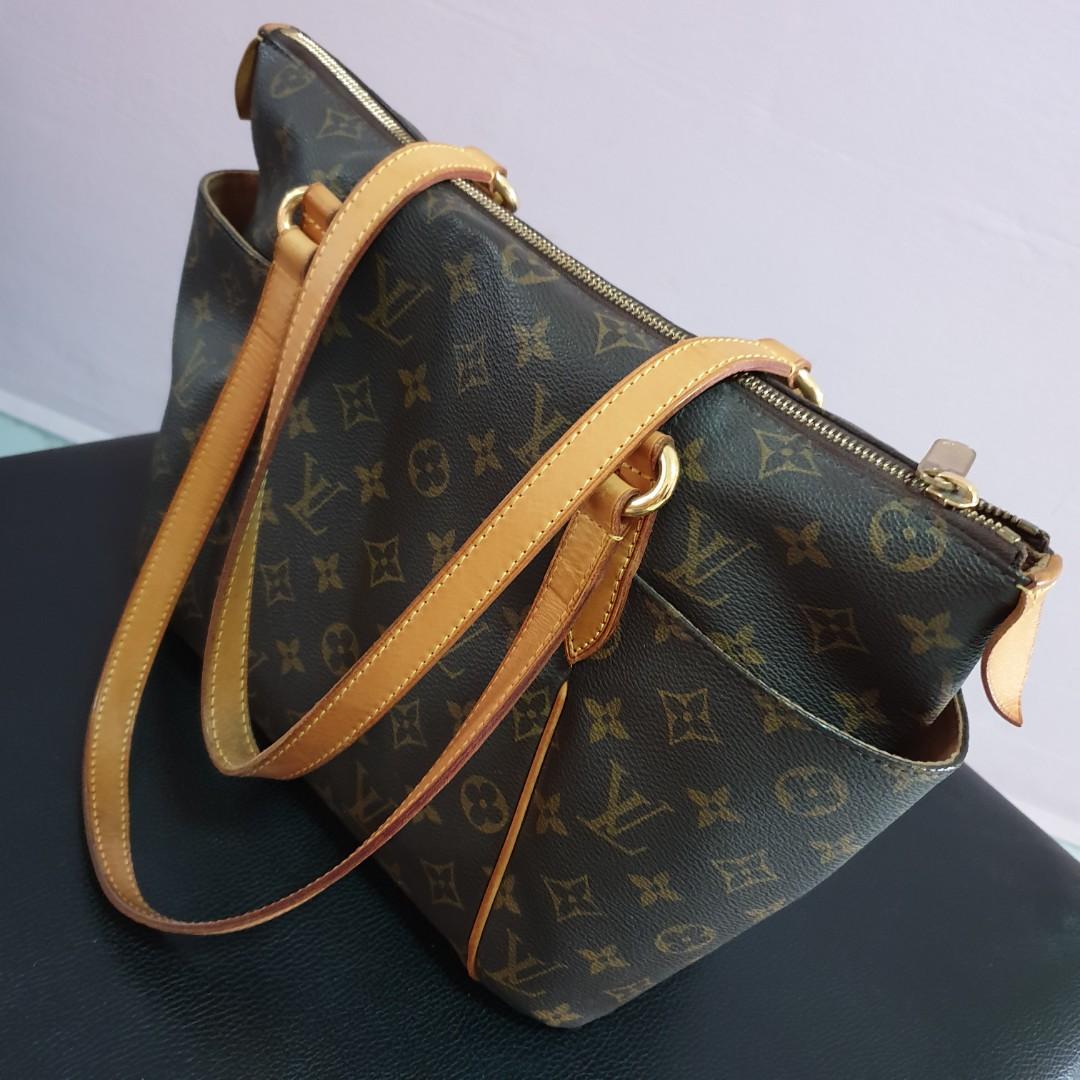 Louis Vuitton Discontinued Totally Monogram Shoulder