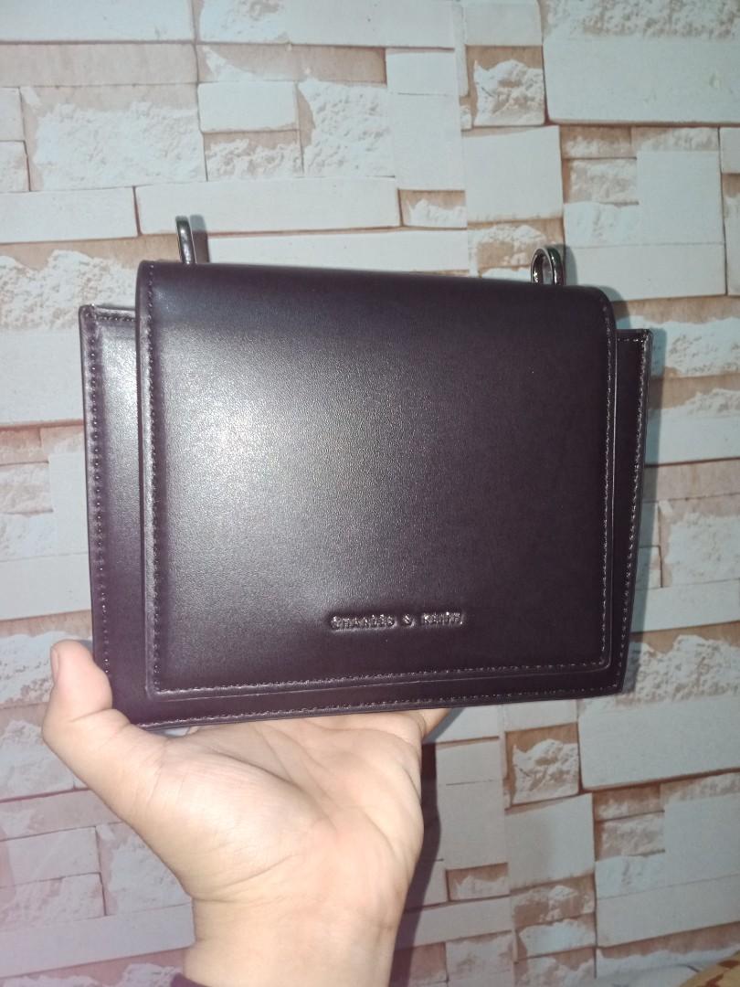 charles and keith mall pull out