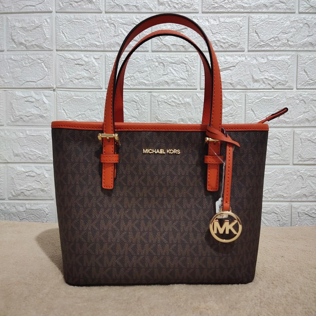 MICHAEL KORS Jet Set Medium Saffiano Leather Top-Zip Tote Bag, Women's  Fashion, Bags & Wallets, Tote Bags on Carousell