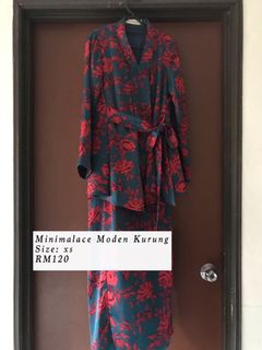 (Category: ) located in . Submitted by everythingfrommywardrobe (Listing ID 1071169731, Image 1). Description: .