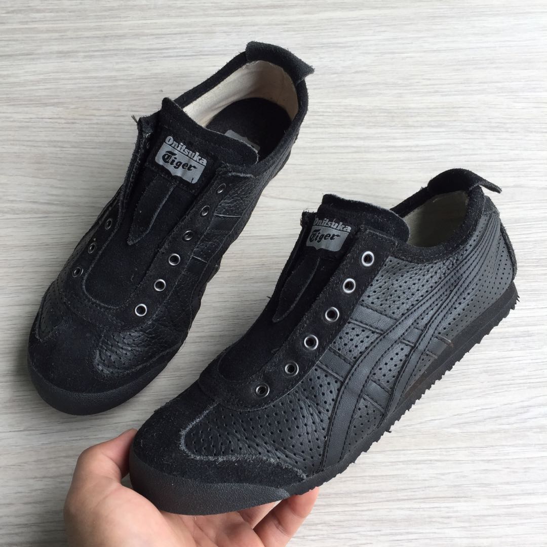 Onitsuka tiger slip on hitam 2025