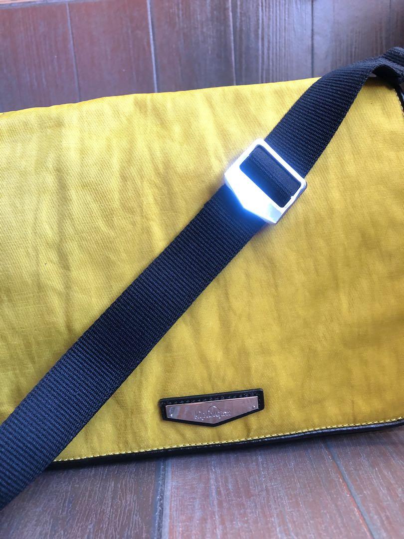 Rush Sale‼️ Original Kipling Sling Bag (Category: Cross-body Bags) located in Bacoor. Submitted by mc_shopper (Listing ID 1071185919, Image 2). Description: Brand new with Tag.