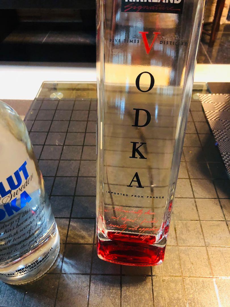 Rare) VODKA 1.75 L Kirkland 40vol, Food & Drinks, Alcoholic Beverages
