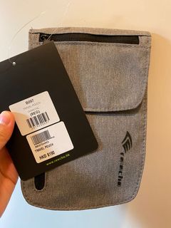 （分類：）位於 。 由 hidy_lam 提交（商品編號 1071266223，圖片 1）。簡介： 。