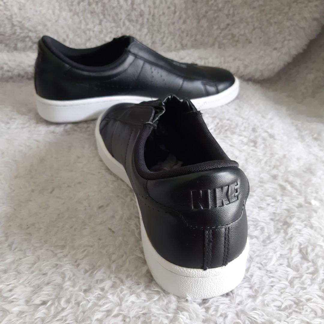 nike tennis classic slip on