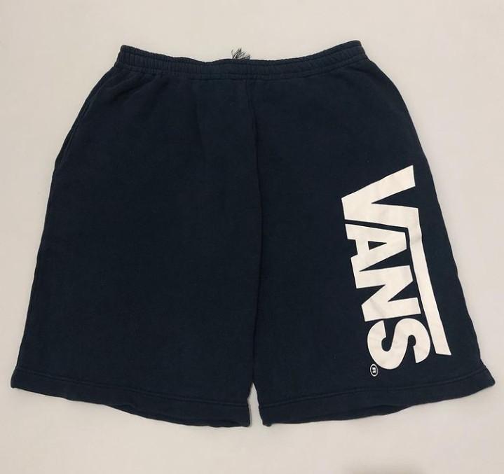 Short pants vans store