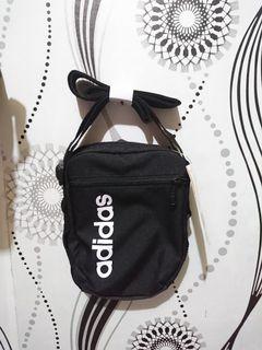 Tas Adidas #bersihmaret