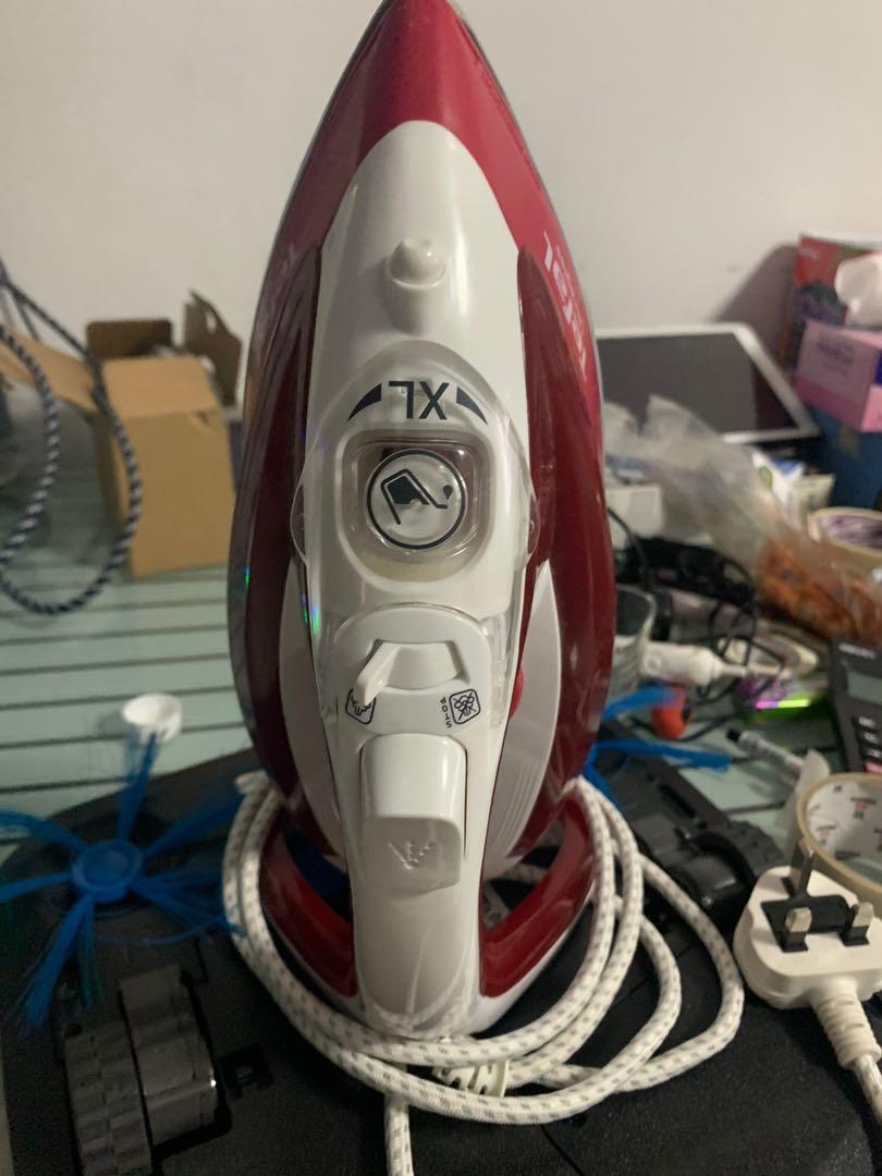 Tefal FV4920 Ultragliss Steam Iron 2400W