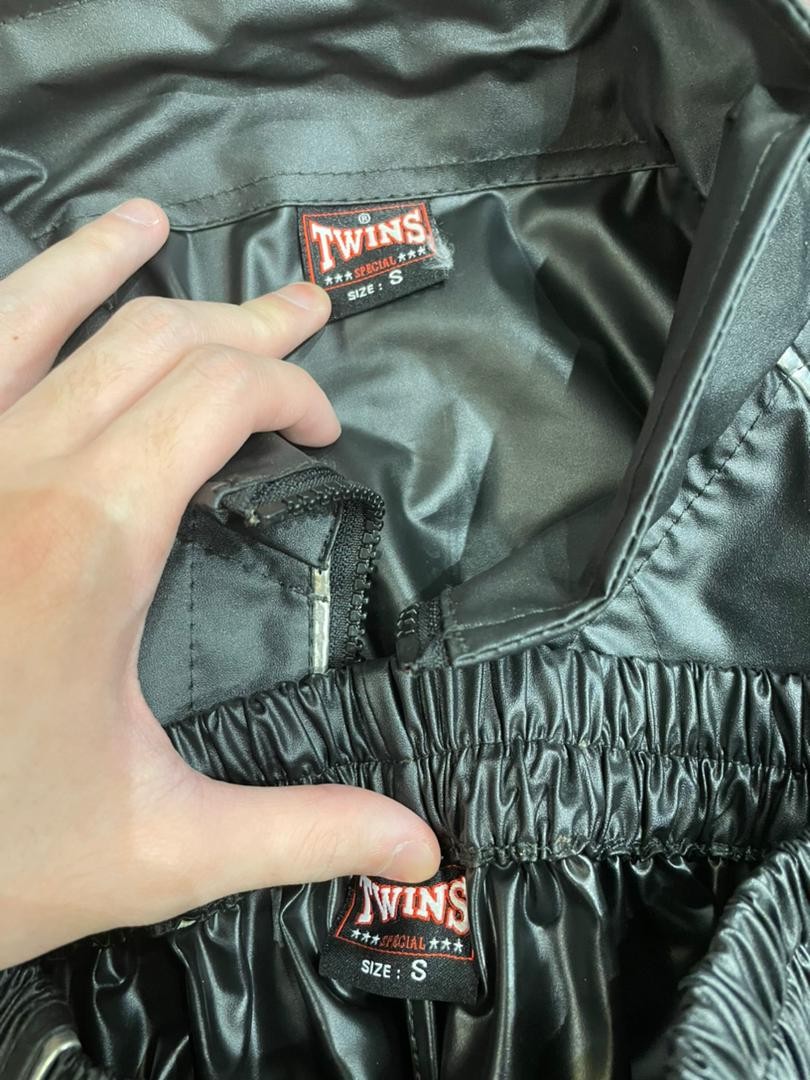 Twins hot sale sweat suit