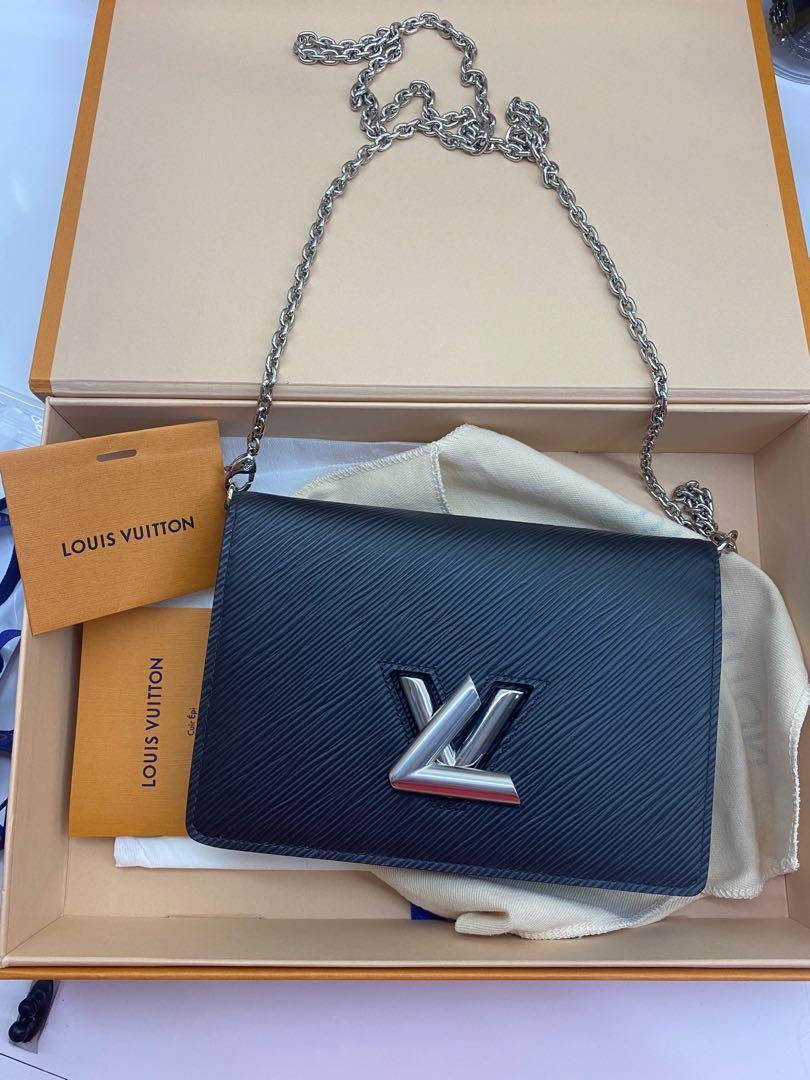 Louis vuitton twist belt wallet on chain, Luxury, Bags & Wallets on  Carousell