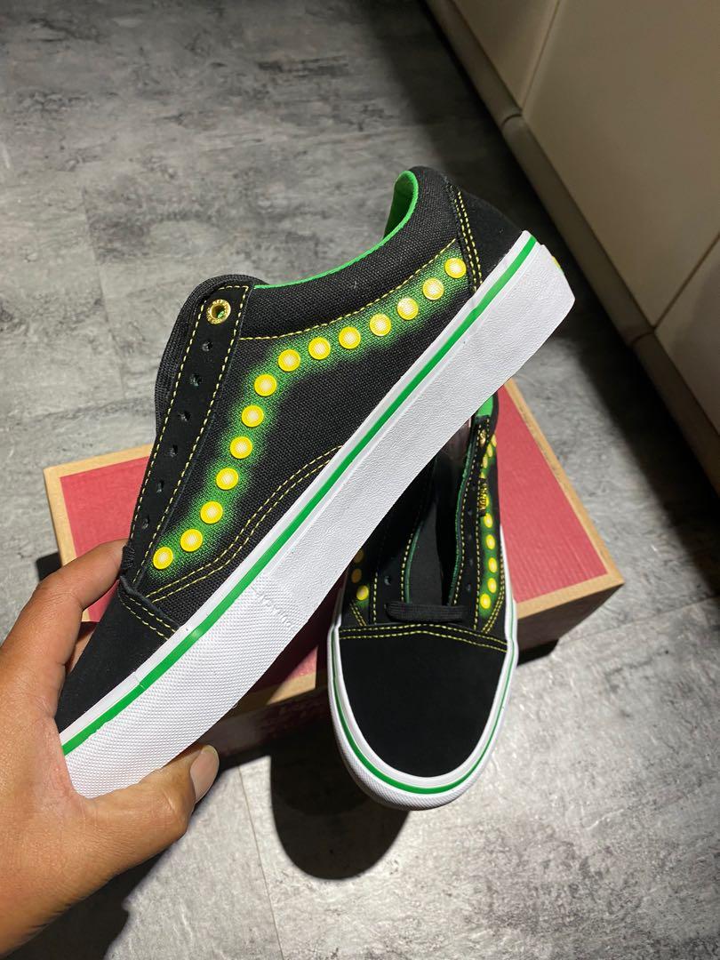 VANS x Shake Junt Old Skool Pro Black Skate Shoes NEW NIB MENS