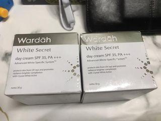 Wardah white Secret day cream buy 1 free 1