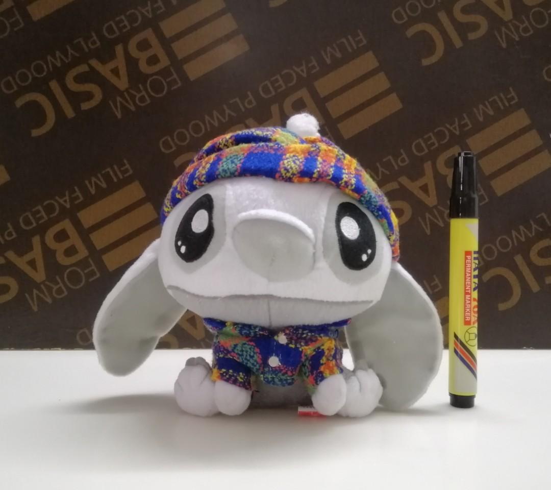 White shop stitch plush
