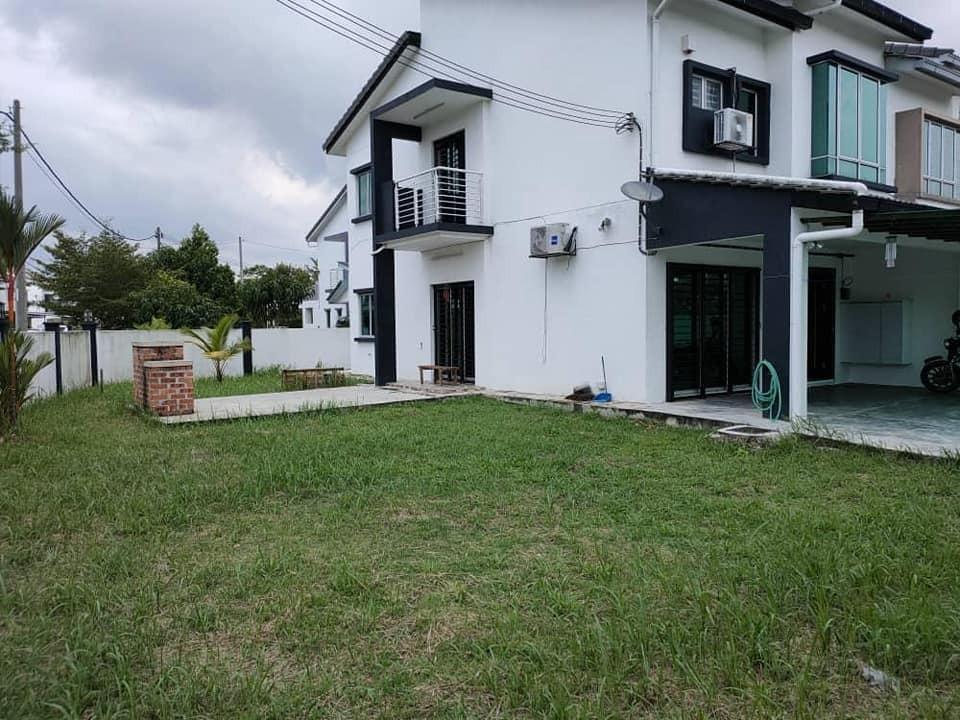 Wts 2 Storey Aquila Taman Alam Sutera Puncak Alam Property For Sale On Carousell