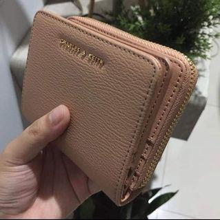 🔔 Charles and Keith 2-fold wallet
