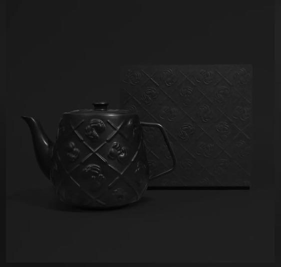 現貨KAWS TEAPOT (BLACK) 茶壺1000 個限定limited edition