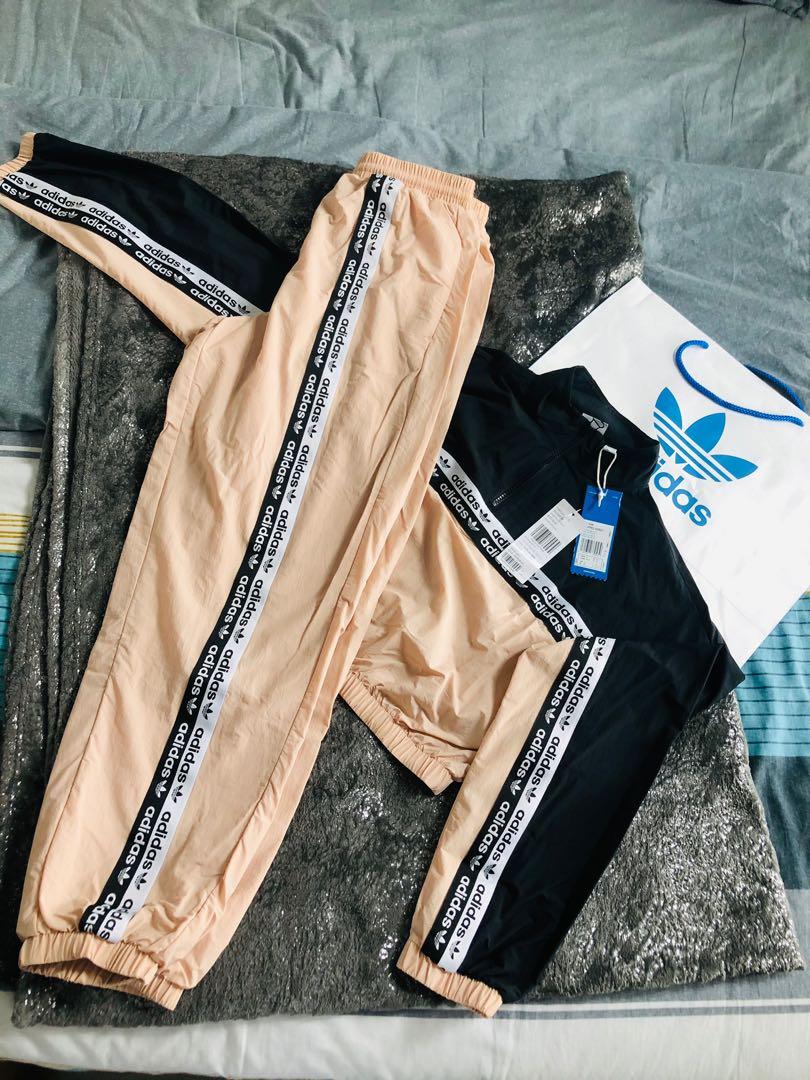 Adidas crop top and pants set new arrivals