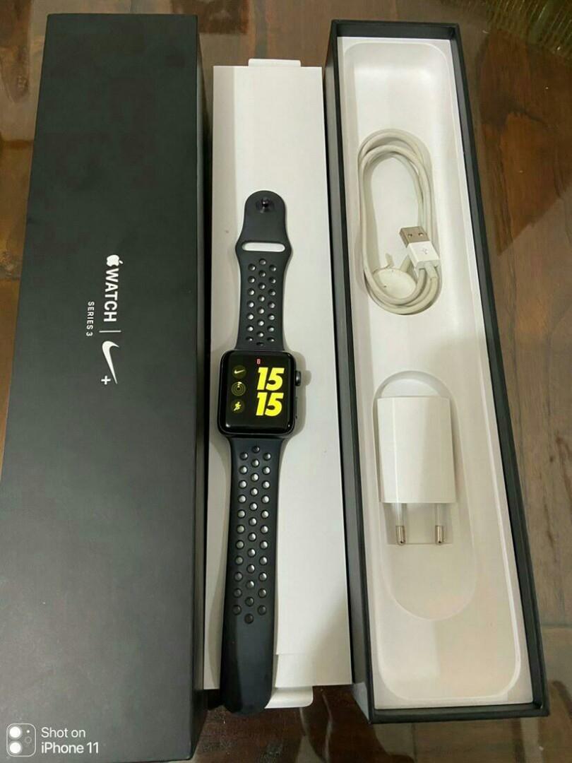 Apple Watch Series 3 Nike 42mm Ibox Barang Mewah Jam Tangan Di Carousell Apple Watch Series 3 Nike 42mm Ibox Barang Mewah Jam Tangan Di Carousell