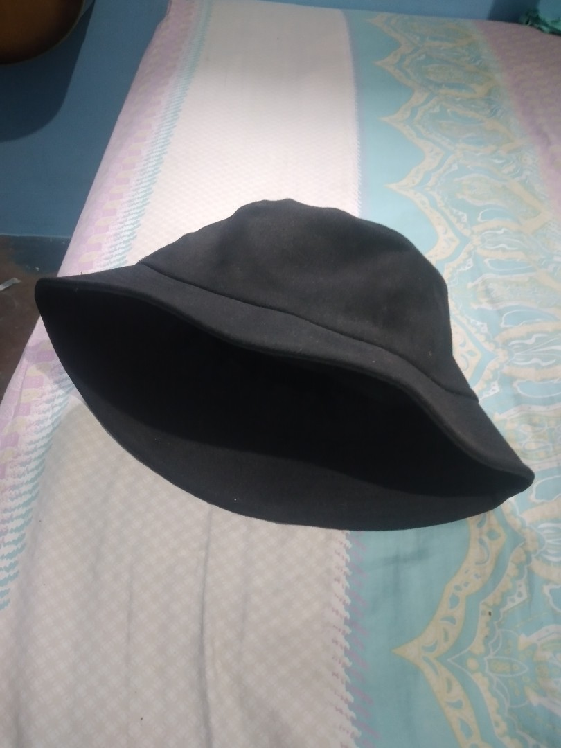 bucket hat ac