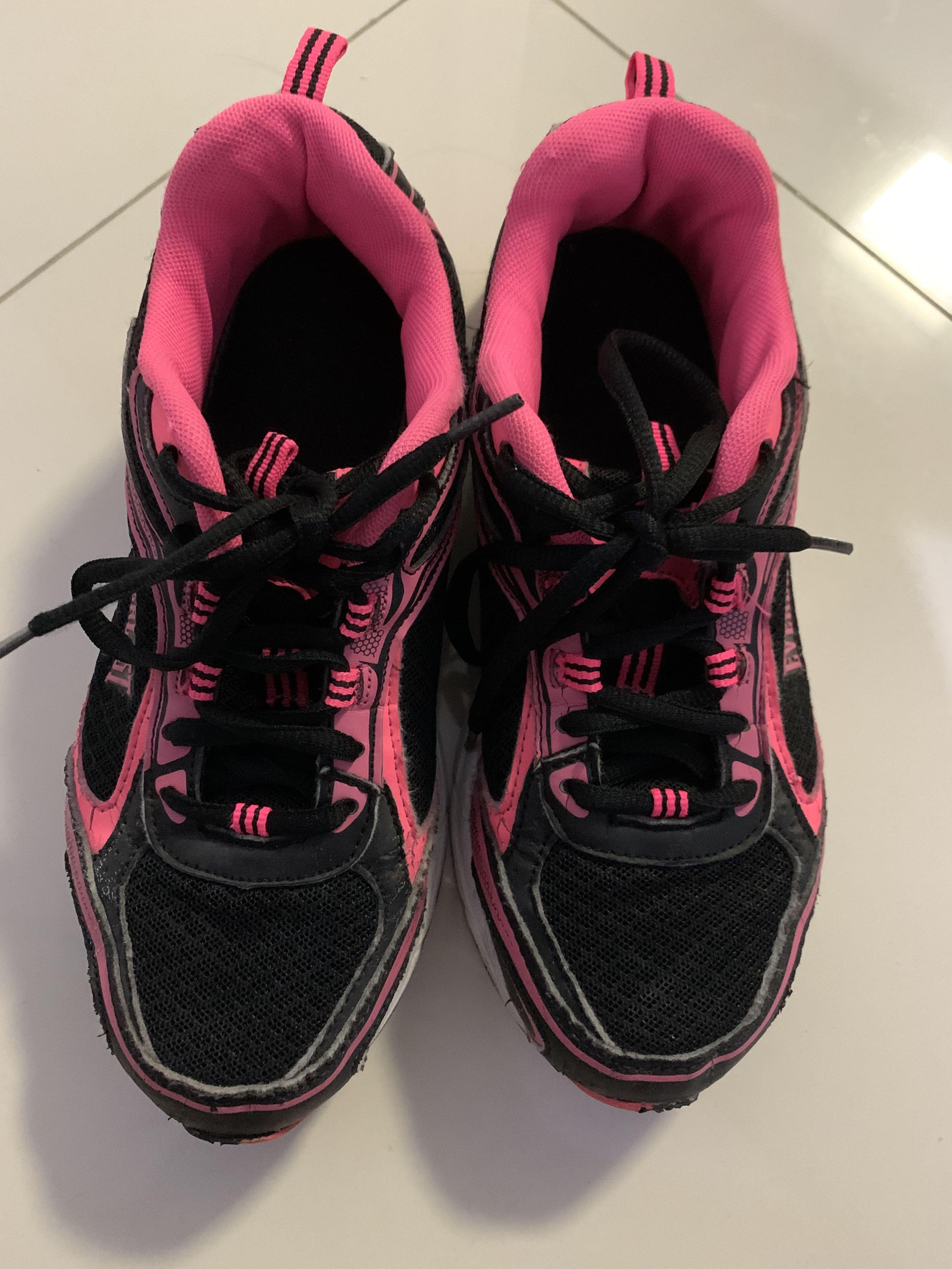 Everlast shoes, Women's Fashion, Footwear, Sneakers on Carousell