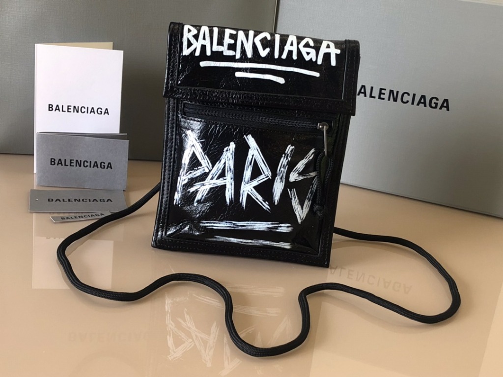 Balenciaga top explorer arena