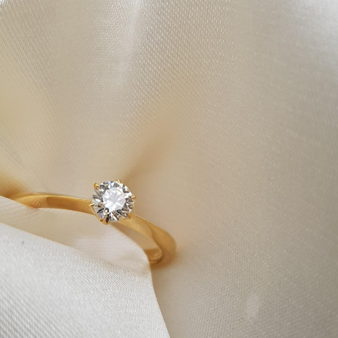 Eye for Treasure GIA certified 0.23 carat diamond engagement ring