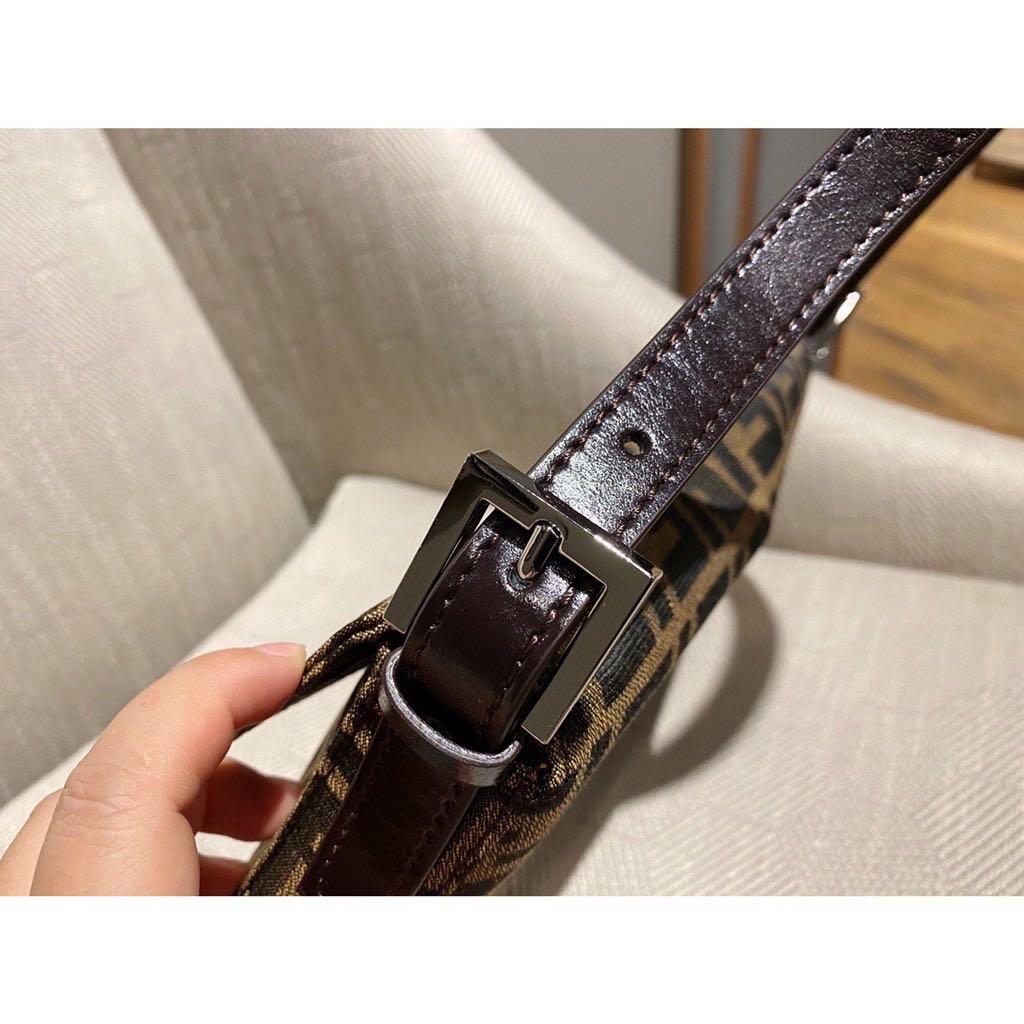 Fendi handbag ( preorder japan 🇯🇵) (Category: Luxury Bags & Wallets) located in Angeles City. Submitted by lux.finds (Listing ID 1071322496, Image 3). Description: Elegant Preorder takes 5 days- 2weeks arrival on the Philippines depending on the availability of the plane ✈️ .
