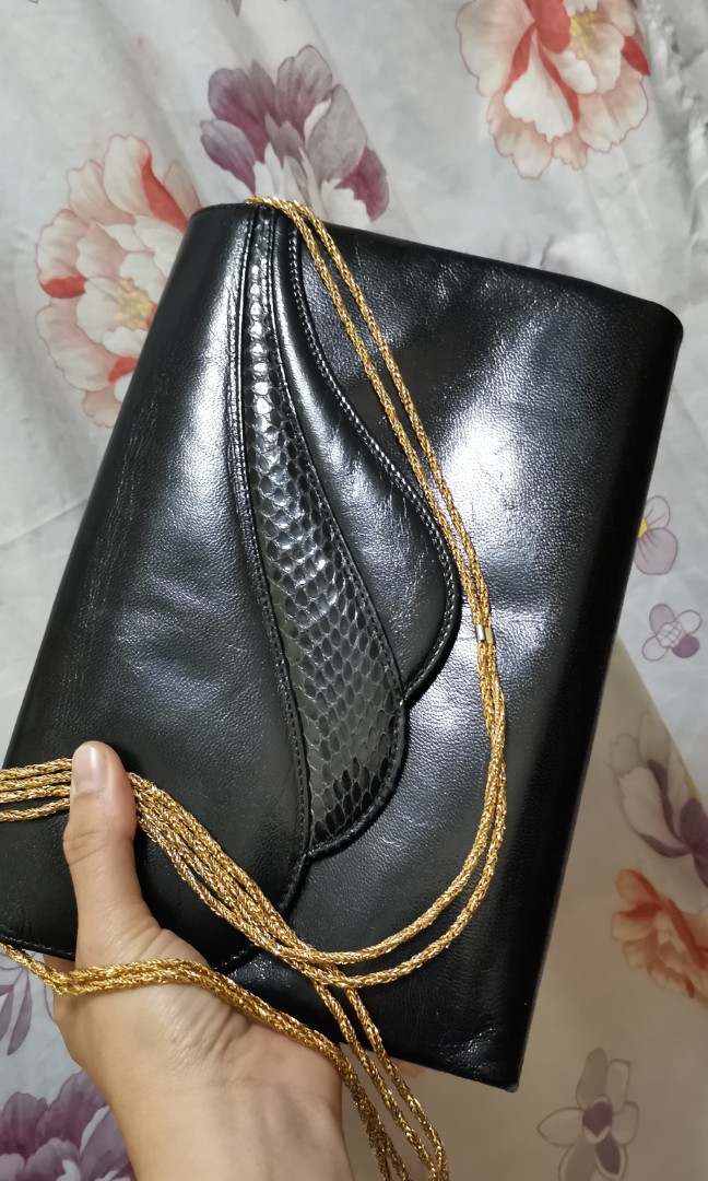hanae mori chain sling bag Women s Fashion Bags Wallets Cross body Bags on Carousell