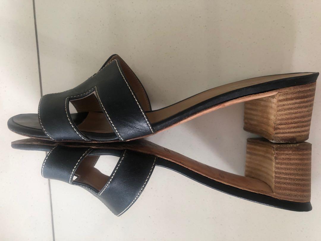 Hermes Metallic Rose Gold Dore Oasis Size 37.5 Sandals – Shop Luxe Society