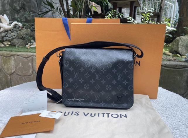 Louis Vuitton District PM Monogram Canvas Messenger Bag