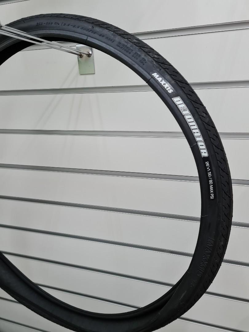 Maxxis detonator 26 1.5 on sale