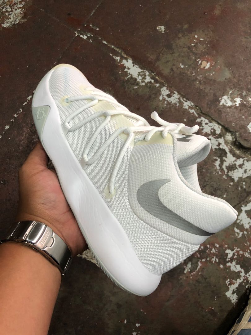 Kd store white shoes