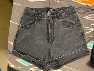 (Category: ) located in . Submitted by lydisaurus (Listing ID 1071485562, Image 1). Description: .
