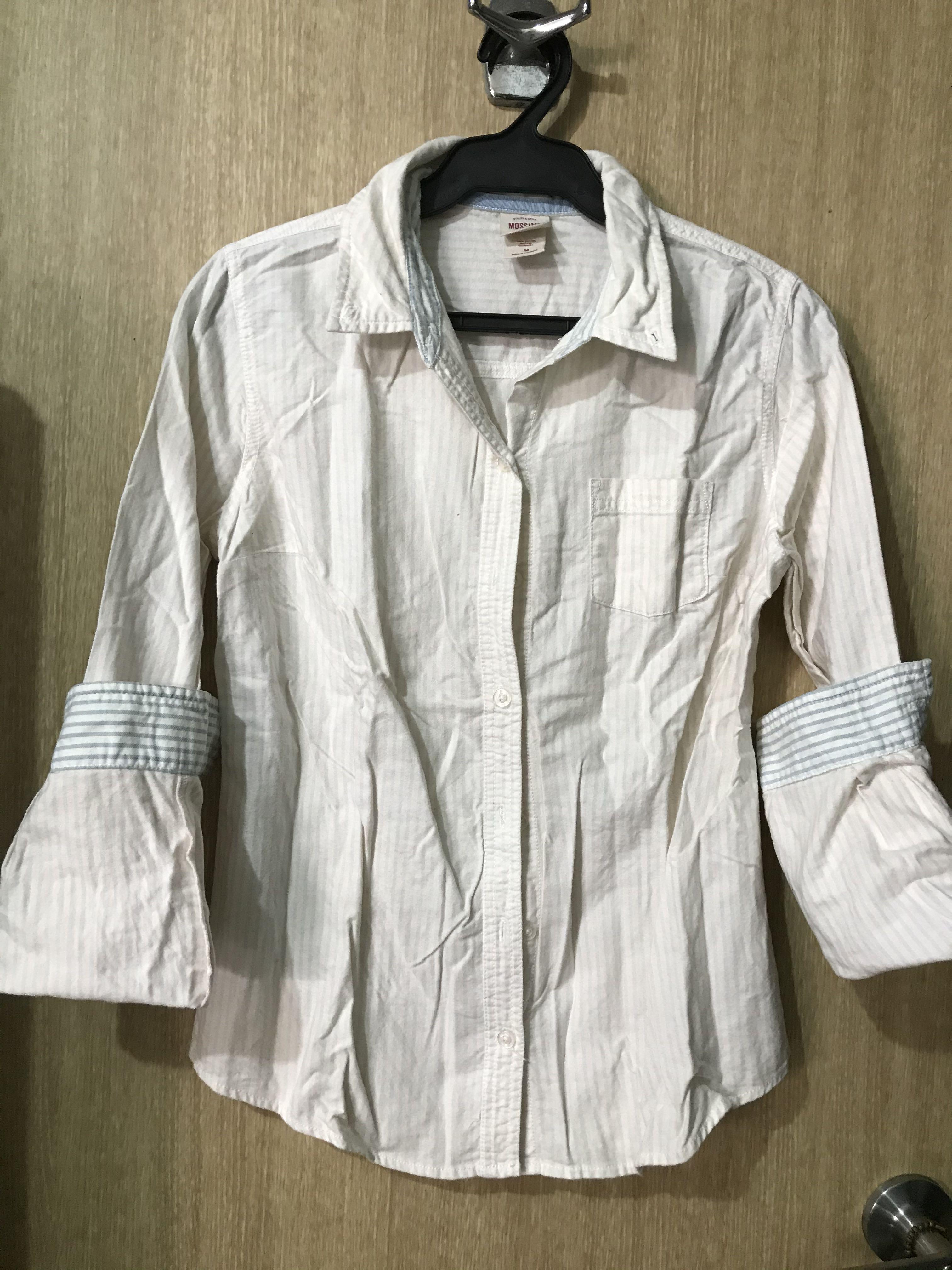 Stripes longsleeves (Category: Longsleeves) located in Famy. Submitted by echolima21 (Listing ID 1071373220, Image 2). Description: White and light pink stripes longsleeves Made in Indonesia 100% cotton Closet clean up Not ironed kasi galing sa cabinet Used but so loved!.