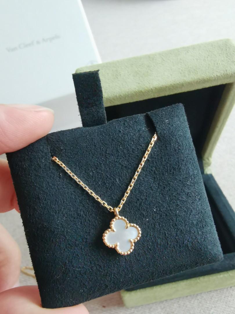 Vca sweet alhambra pendant on sale
