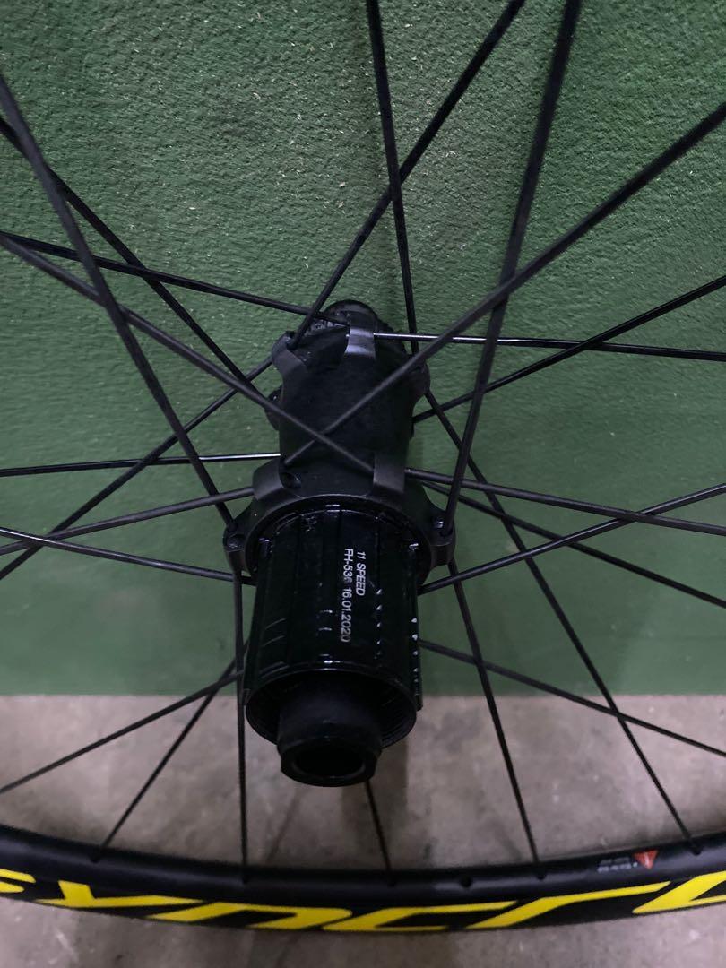 syncros capital 1.0 35 disc road bike carbon wheelset, Sports Equipment, Bicycles & Parts, Parts
